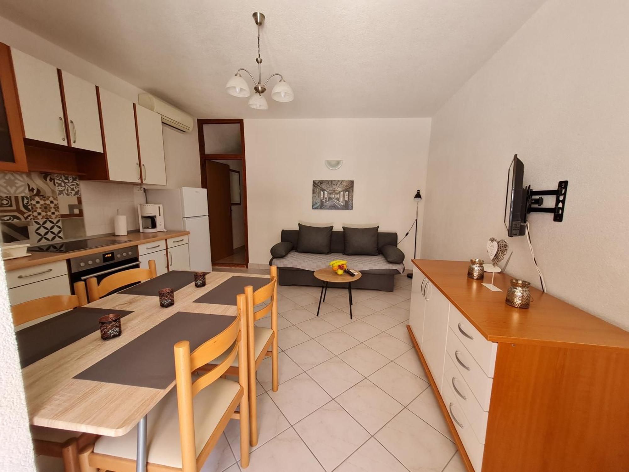 Vila Maslina Apartments Mit Pool Und Garten Nahe Am Strand Tucepi Phòng bức ảnh